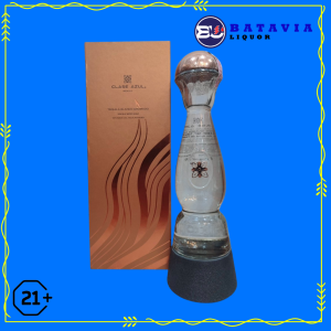 Clase Azul Blanco Ahumado 750ml premium tequila handcrafted ceramic decanter Mexico
